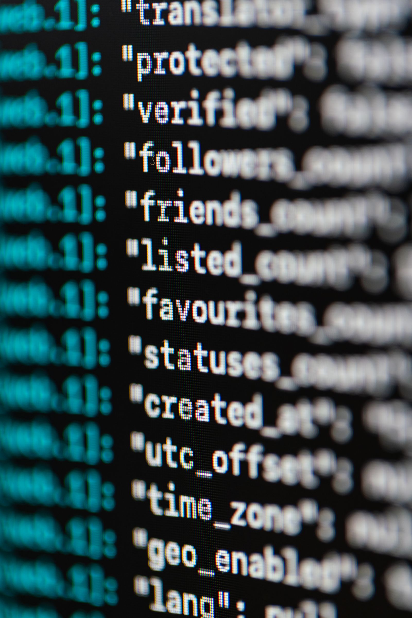 Close-up van computercode op een scherm, ter illustratie van het beroep van AI-ontwikkelaar in een leerwerktraject